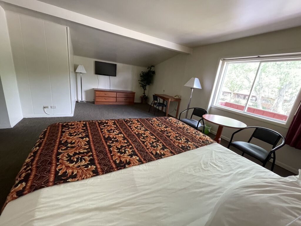 Vibe Inn - Whirlpools Suites - Lyons
