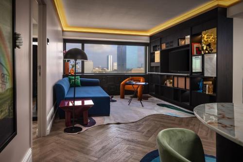 Cardo Brussels Autograph Collection