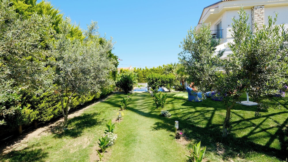 Lavinia Garden Alaçatı