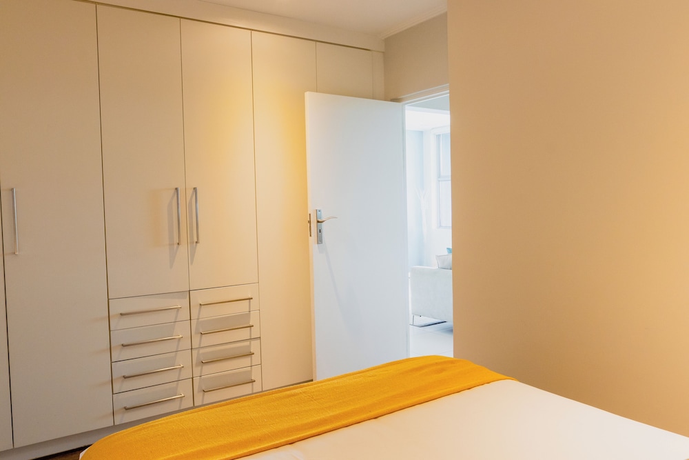 KMG Apartments at The Apex