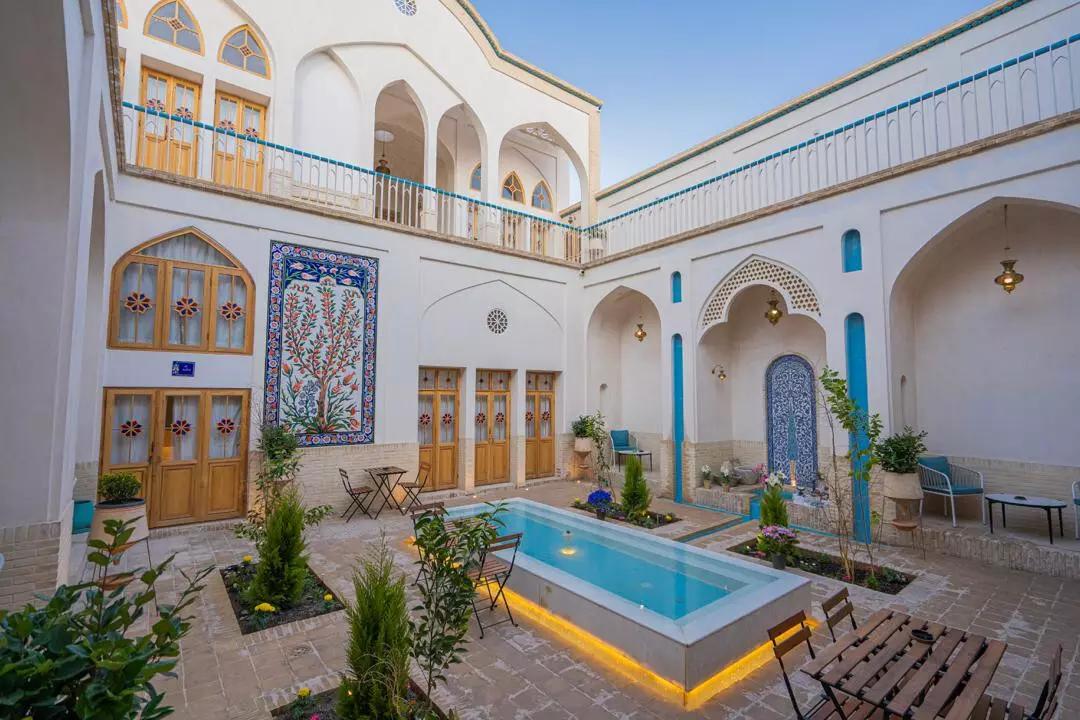 بوتیک هتل سرای رزاس