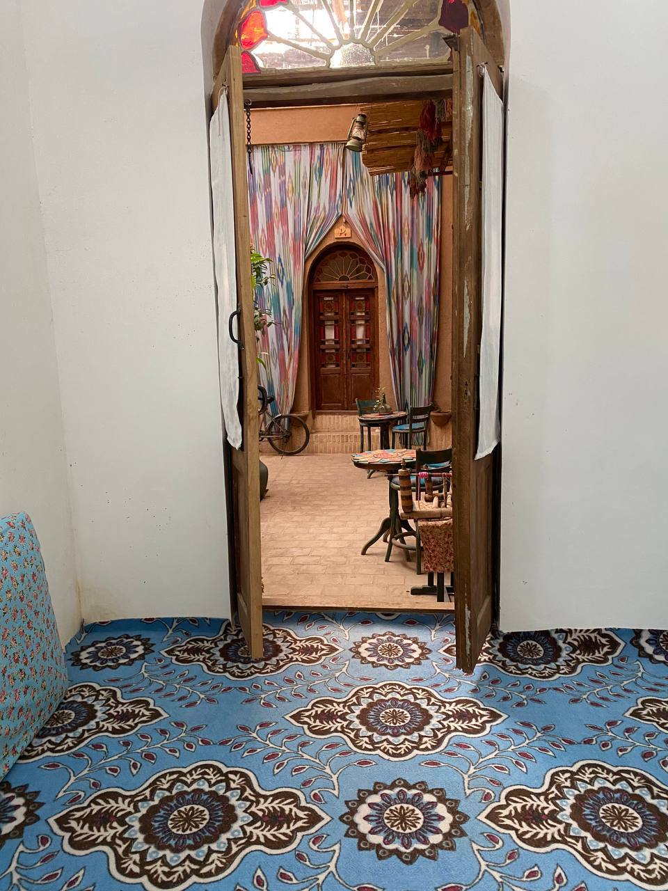 اقامتگاه بومگردی هشت