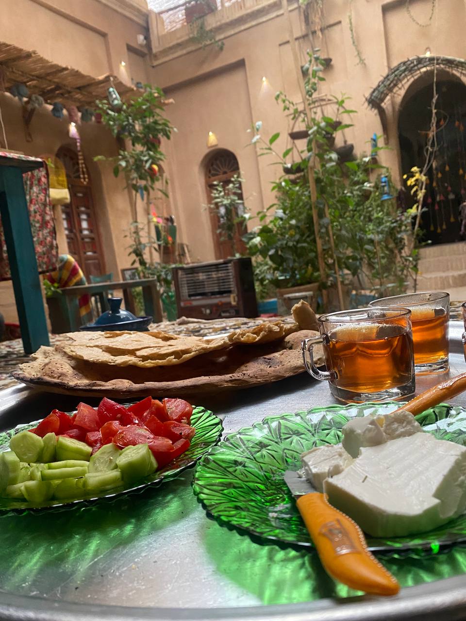 اقامتگاه بومگردی هشت