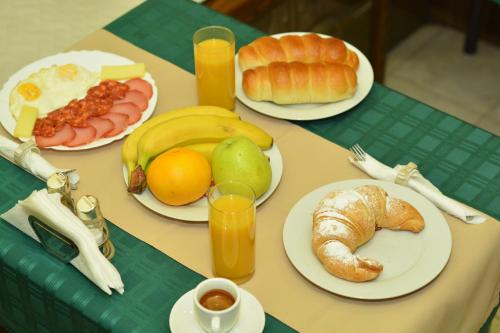 Prenocište i Cafe Passage