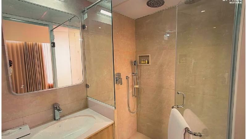 Biznotel by Pride Motera, Ahmedabad