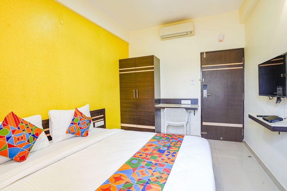 Fabhotel Sky View Palace