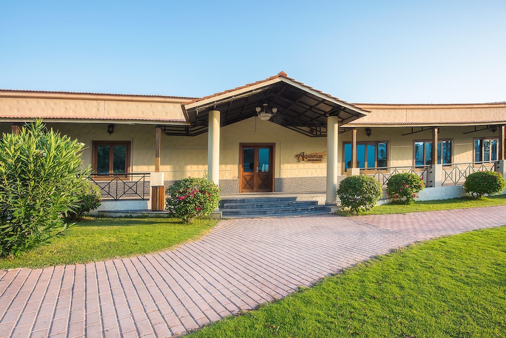 Barracuda Beach Resort