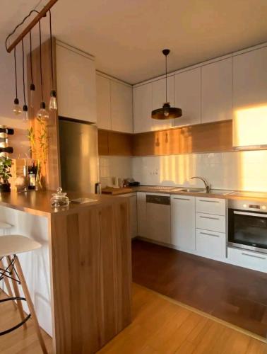 Modern apartment with a view feels like home