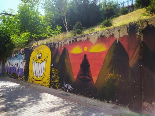 Modern apartment with a view feels like home