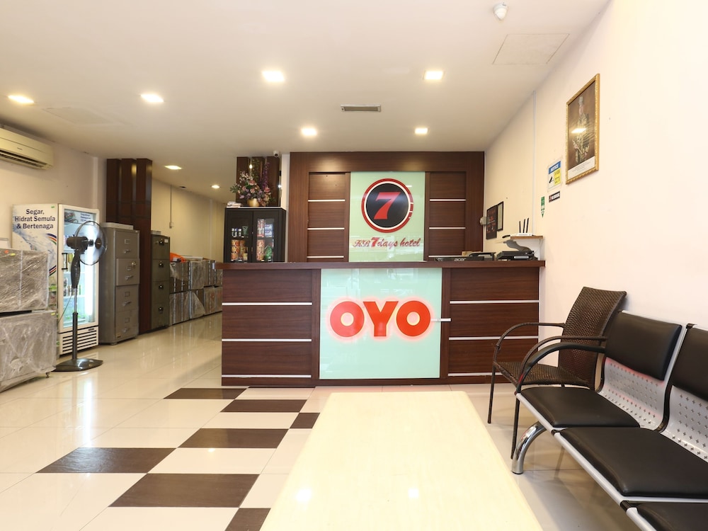 Kb 7 Days Hotel By OYO Rooms