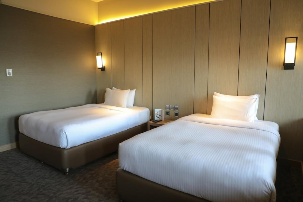 Abu Dhabi Airport Hotel T1 International Departures