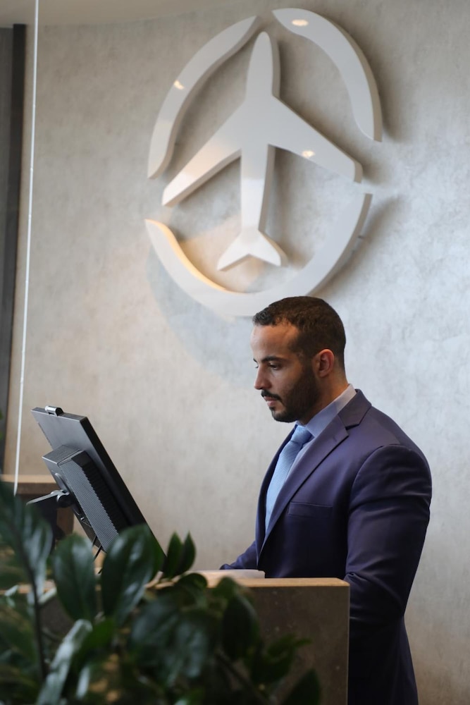 Abu Dhabi Airport Hotel T1 International Departures