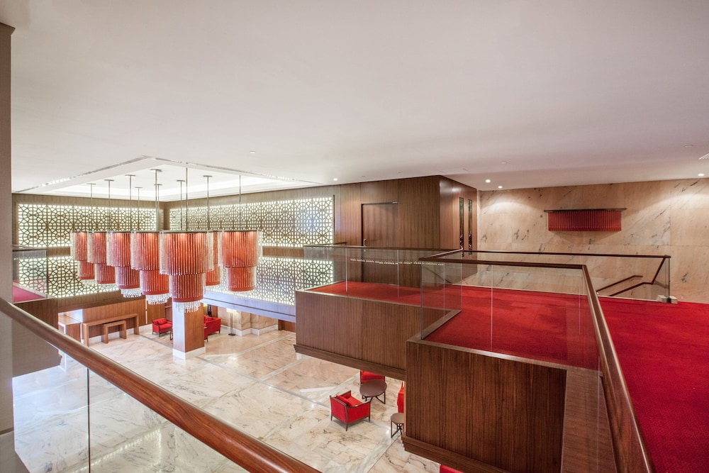 Crowne Plaza Dubai Deira