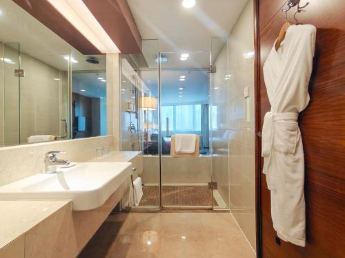 Holiday Inn Donghua Shenzhen