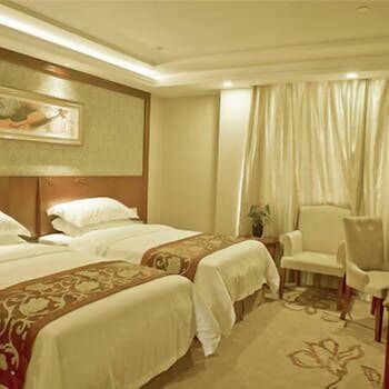 Vienna Classic SH Jinshanwei Railway Station