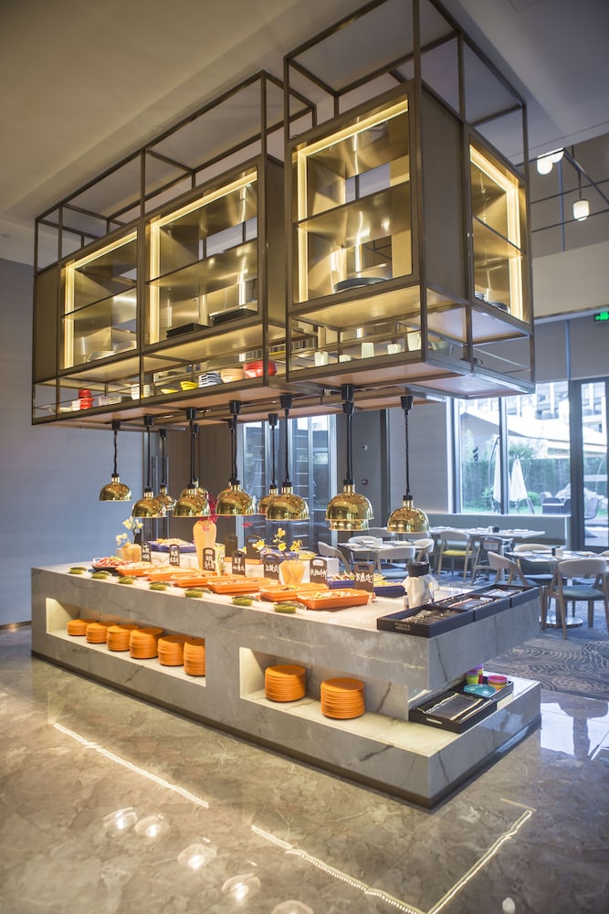 The QUBE Hotel Shanghai Sanjiagang