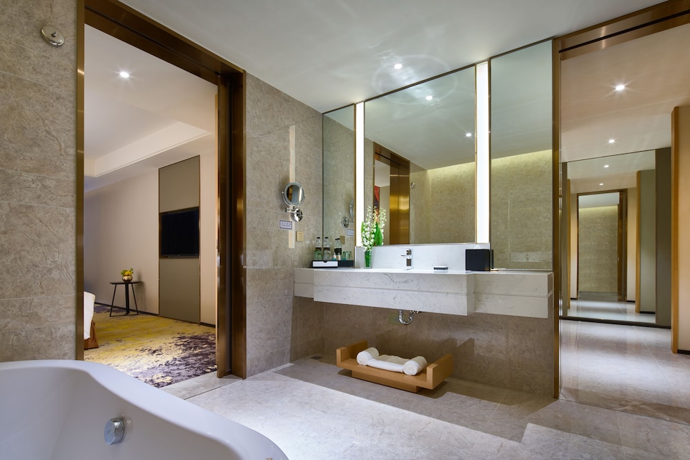 The QUBE Hotel Shanghai Sanjiagang